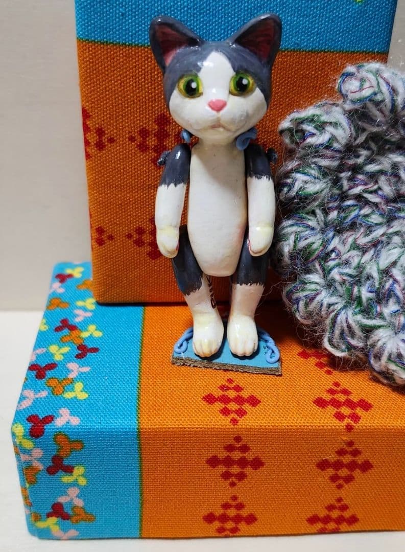 猫ちゃん人形　グレー ハチワレ ビスクドール風　ミニョネット ミニチュアドール