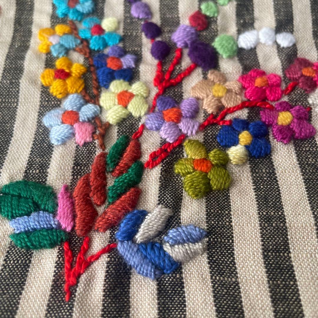 【 La Renaissance 】会津ストライプ 咲き誇る小花 祈り刺繍マット