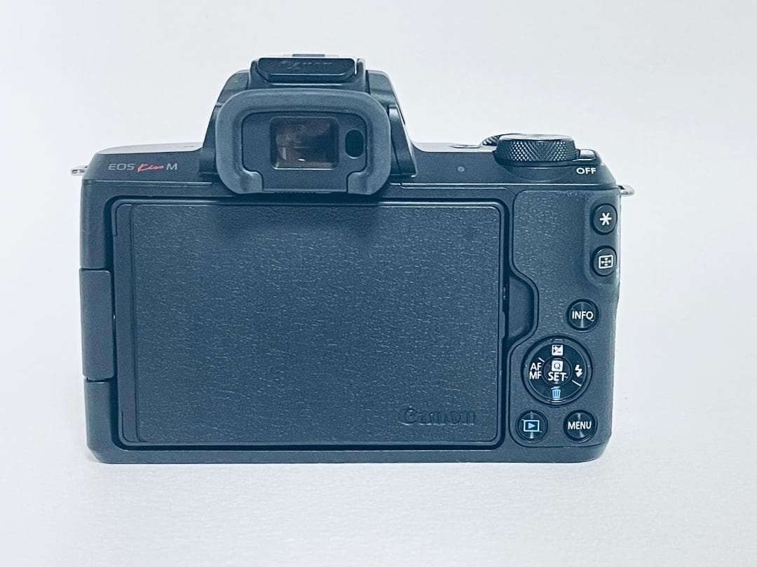 Canon キャノン EOS Kiss M ブラック 【美品！動作確認済】