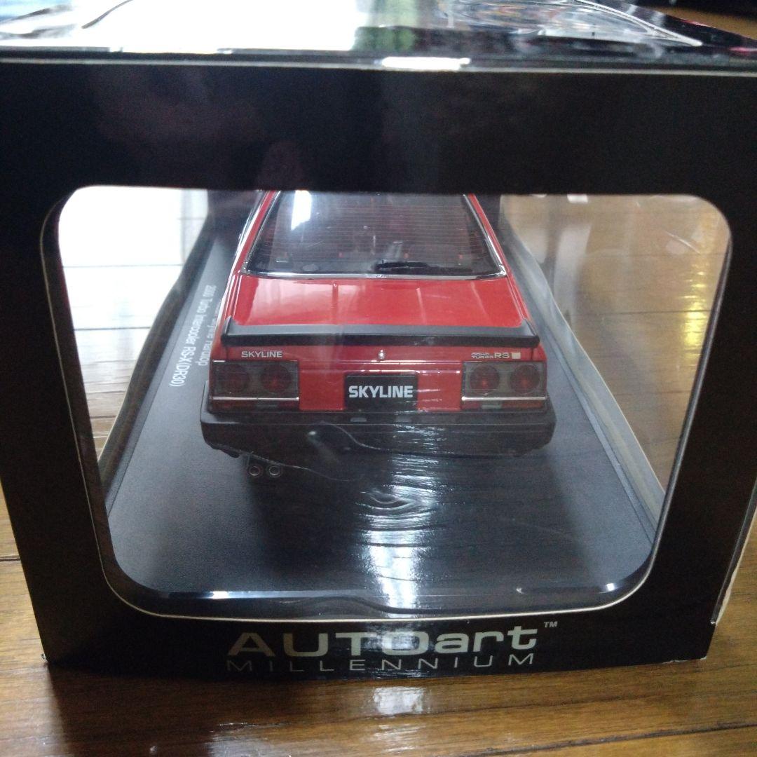 AUTOart Nissan Skyline Hardtop (DR30) 赤