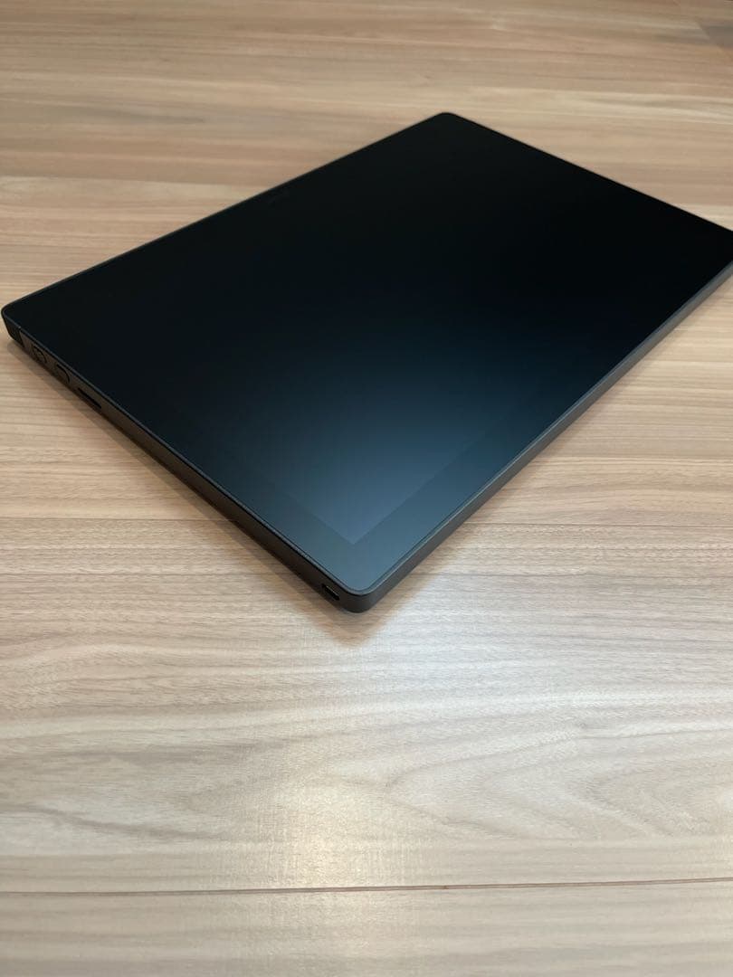 美品　Wacom Cintiq 16 DTK168 新型　ワコム　液タブ