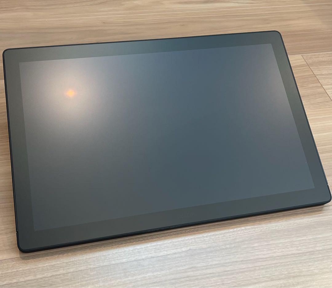 美品　Wacom Cintiq 16 DTK168 新型　ワコム　液タブ