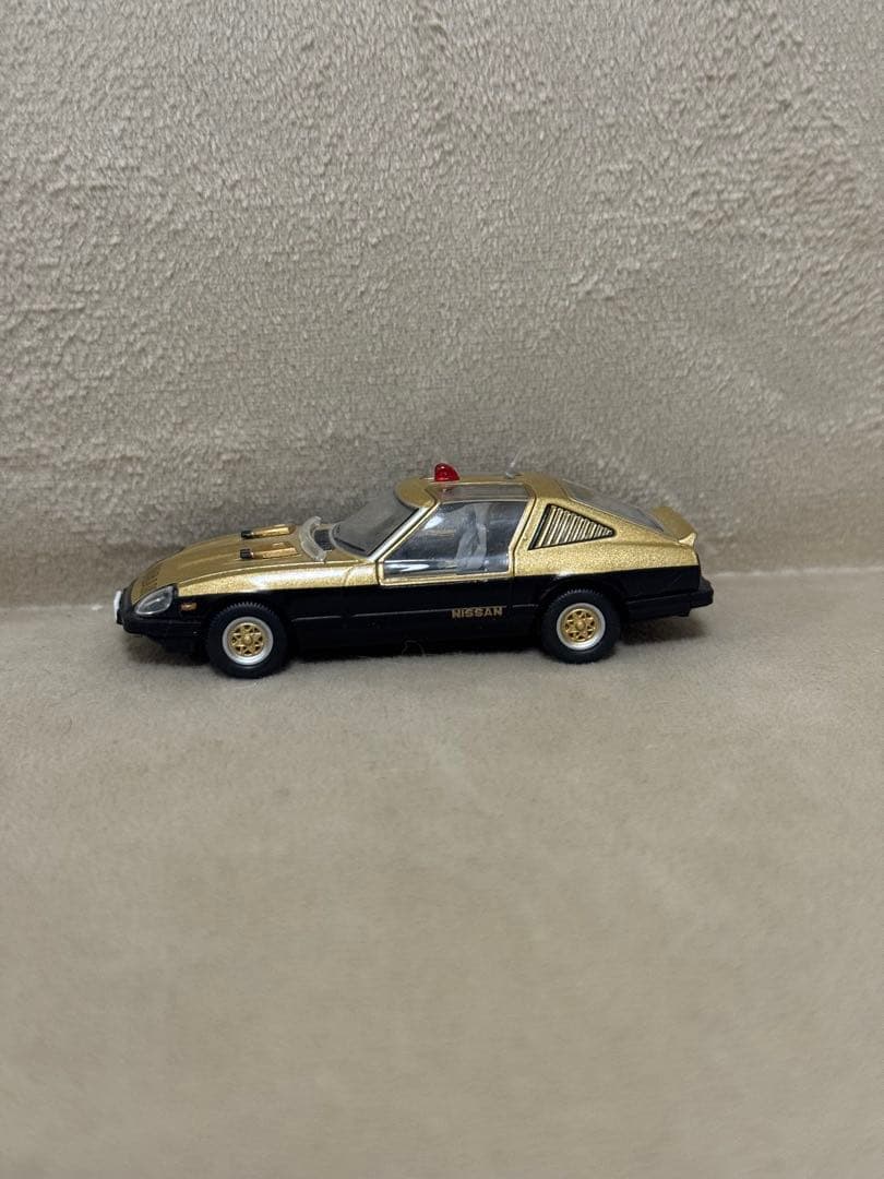 トミカリミテッドヴィンテージ ネオ　西部警察 スーパーZ