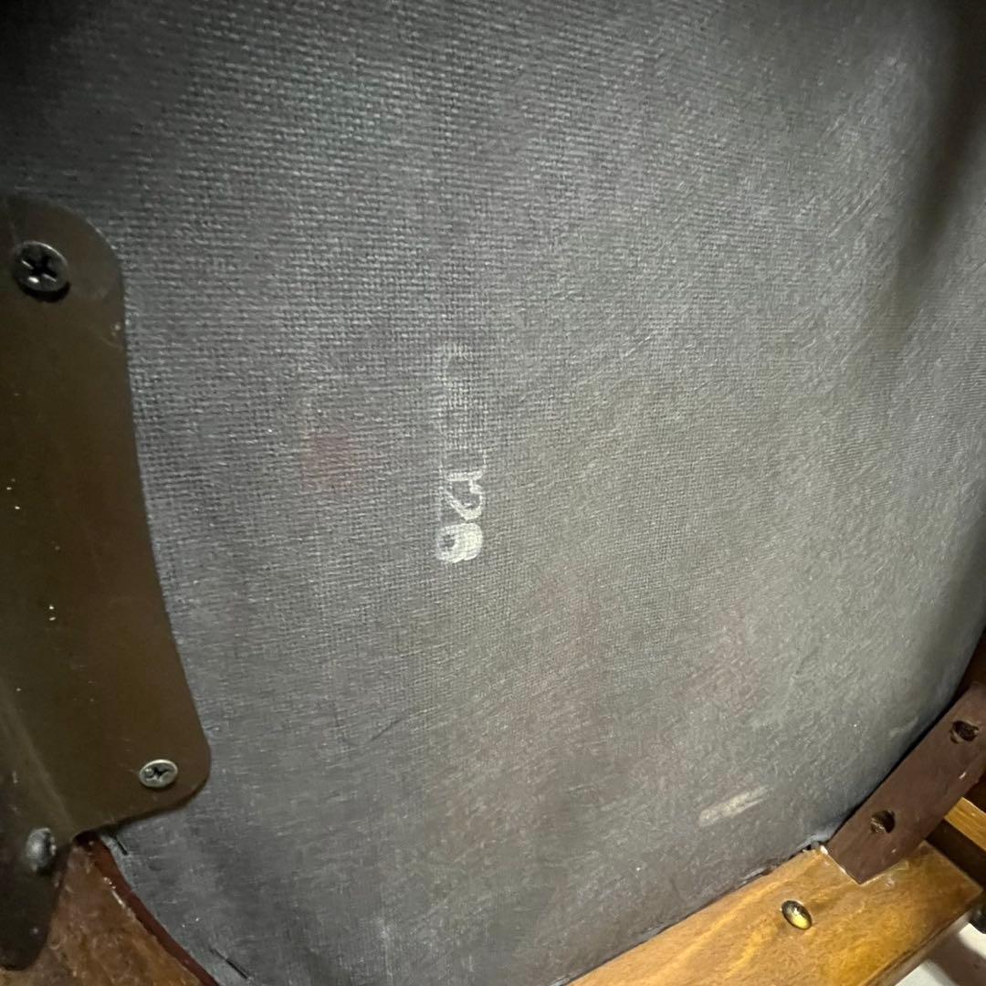 カリモク コロニアル 籐背もたれ アームチェア