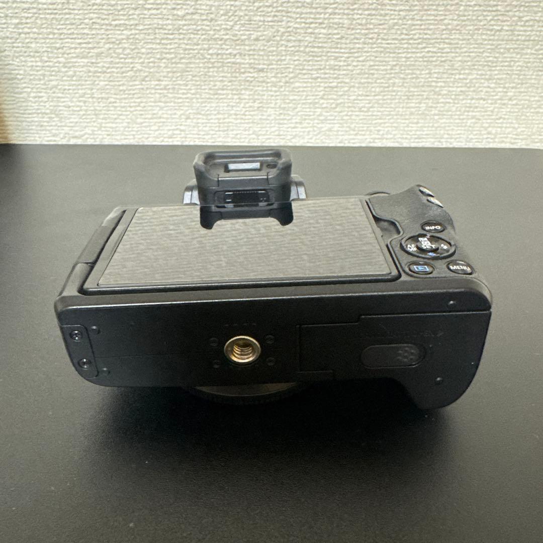 みや【Canon】EOS Kiss M ダブルズームキット