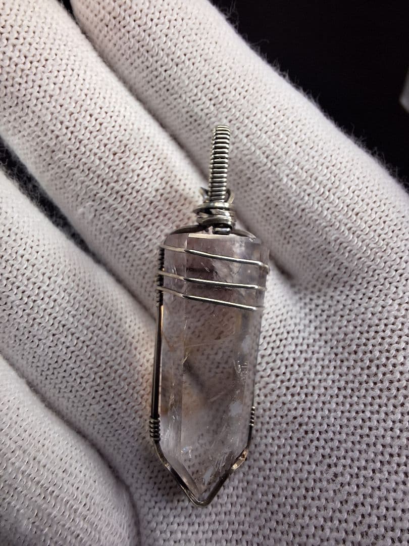 パウエライト入りアメシスト ワイヤークラフトペンダント (ワイヤーラップ)