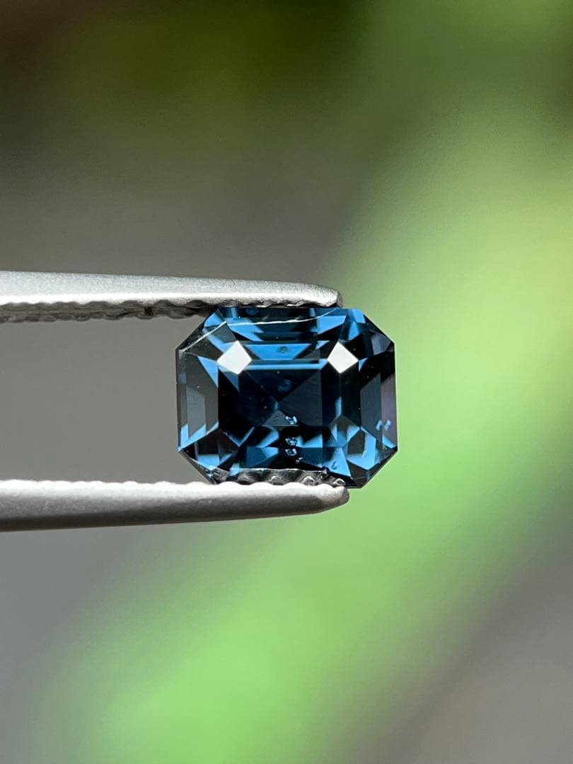 ブルースピネル1.09ctNatural blue Spinel 日本宝石ソー付