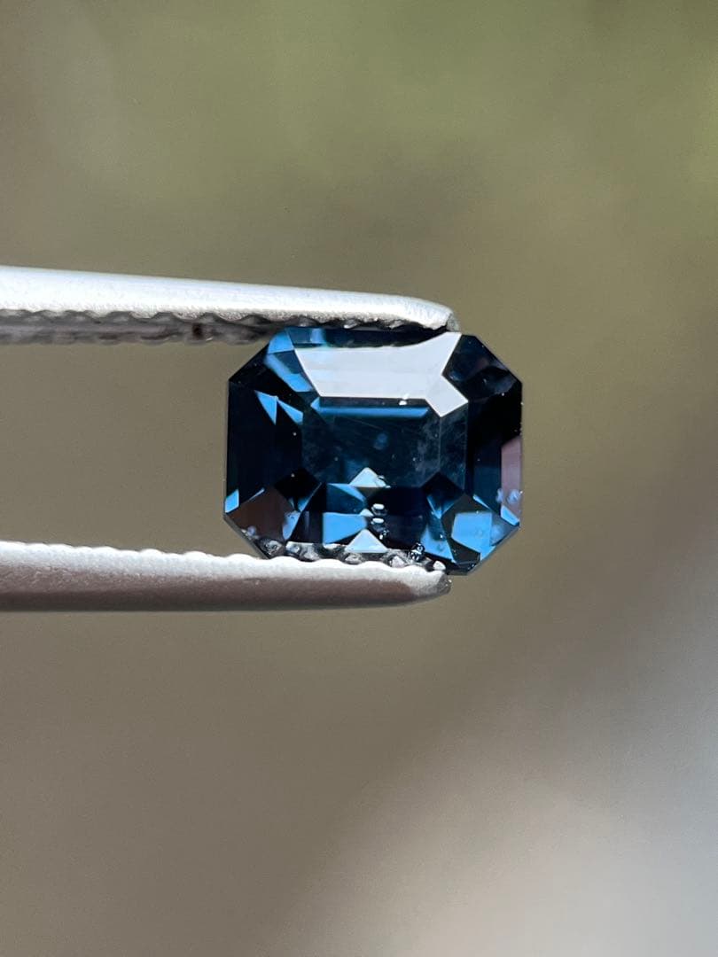ブルースピネル1.09ctNatural blue Spinel 日本宝石ソー付