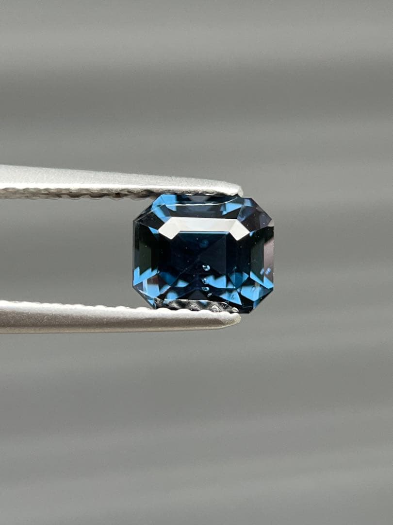 ブルースピネル1.09ctNatural blue Spinel 日本宝石ソー付