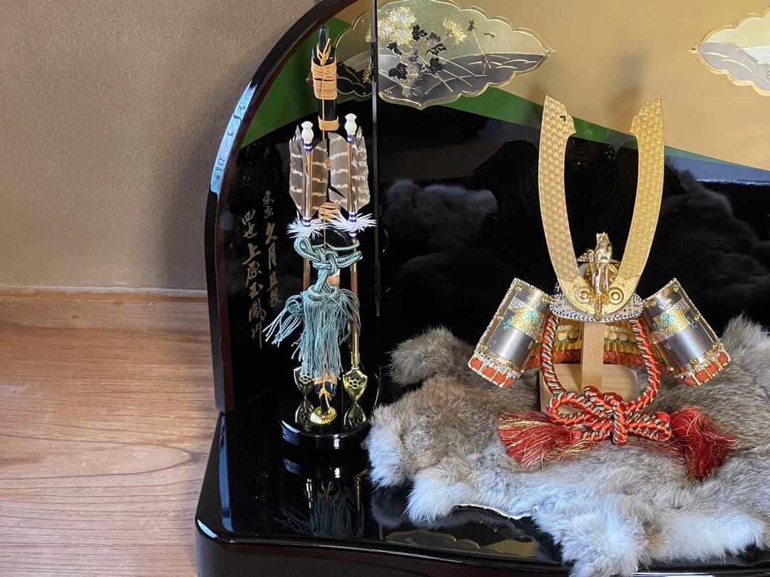 久月の兜飾り一式、大谷翔平のエンゼルがホームランの時冠る兜を思い出して、