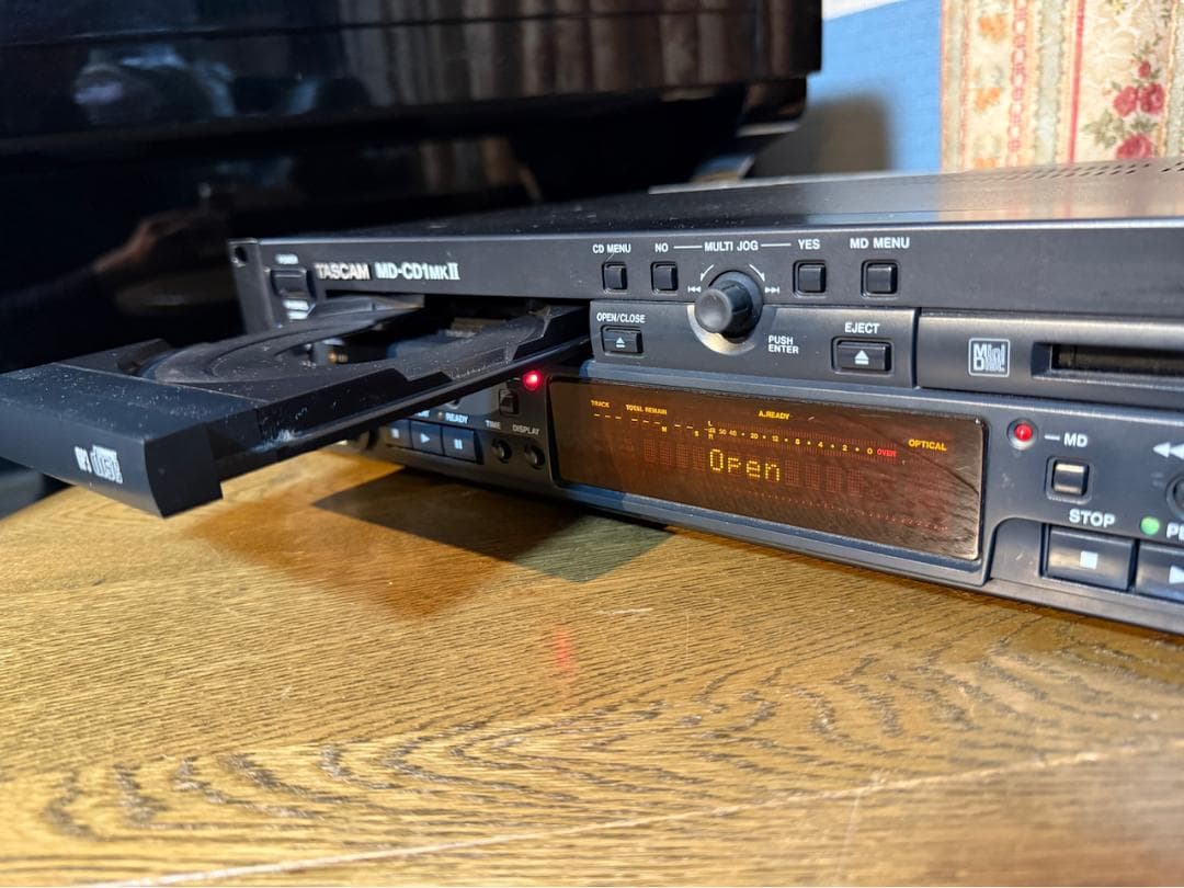 TASCAM MD-CD1MK2 タスカムコンビネーションデッキUSED