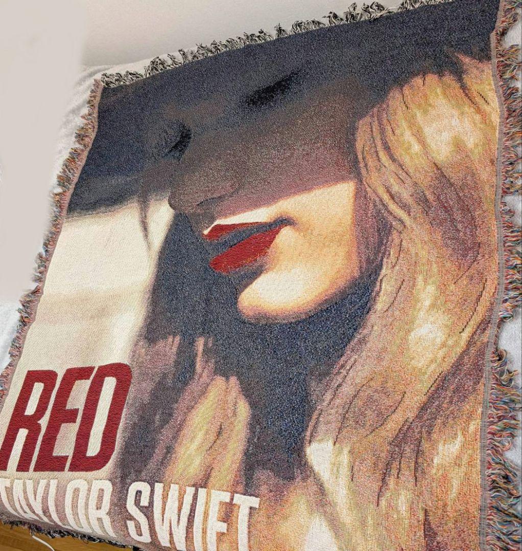Taylor Swift RED タペストリー