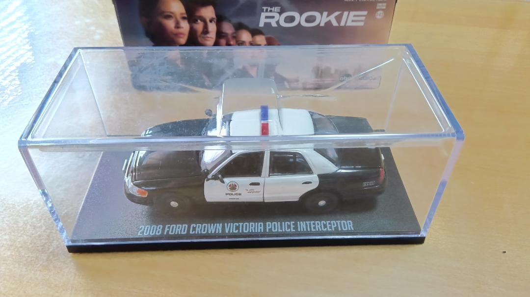 1/43 2008 クラウンビクトリア LAPD ロサンゼルス市警 Rookie