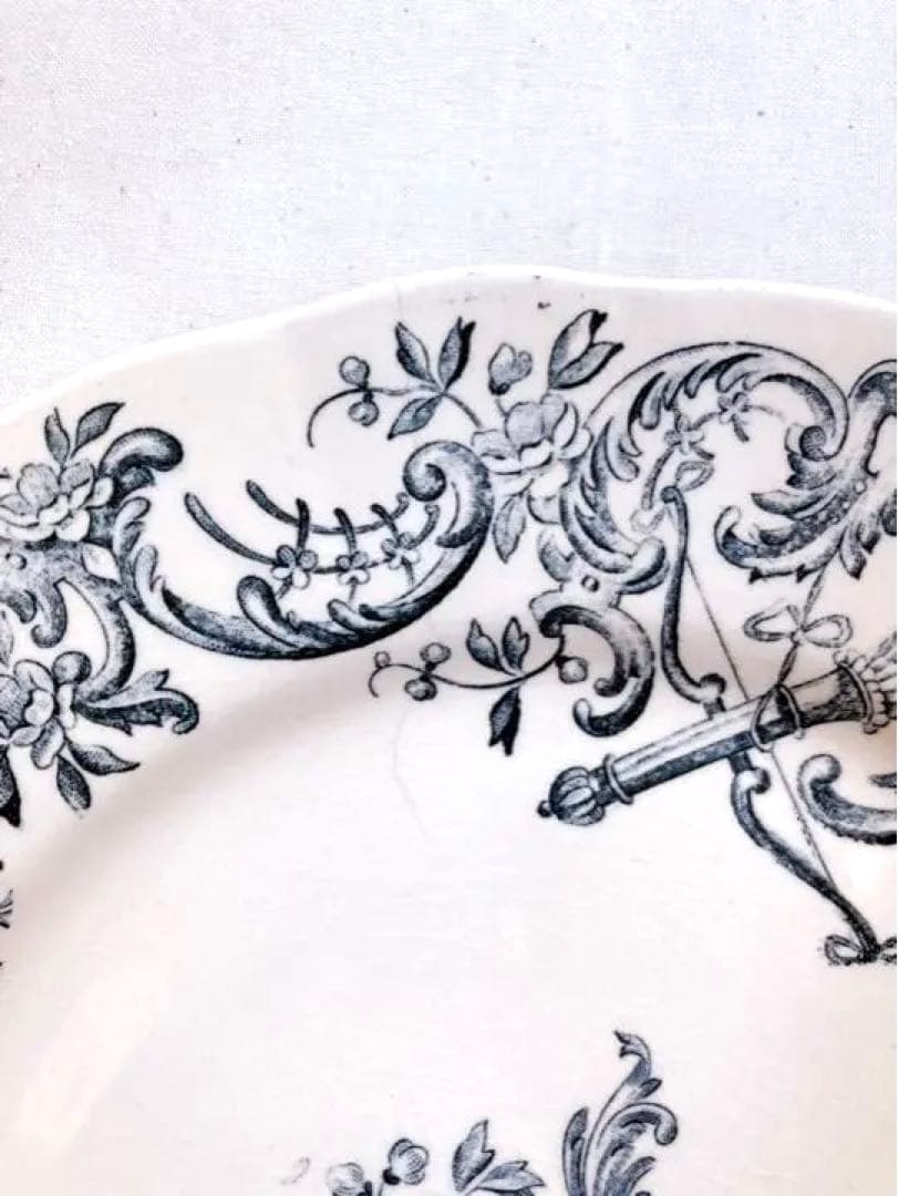 フランスアンティーク　Longchamp helenaシリーズプレート①