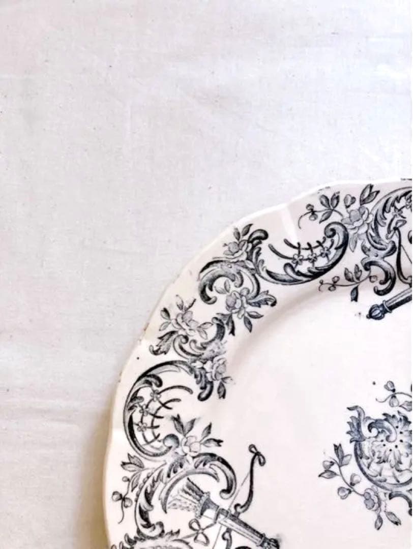 フランスアンティーク　Longchamp helenaシリーズプレート①