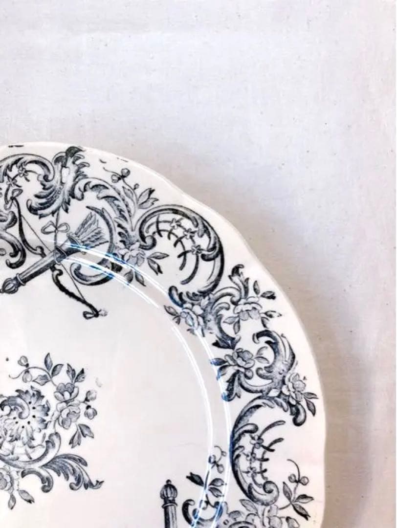 フランスアンティーク　Longchamp helenaシリーズプレート①