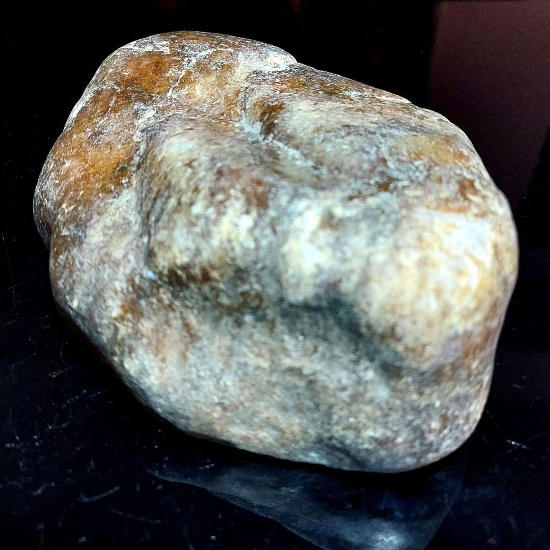 大人気のラベンダーカラー♪ 大きな本翡翠 JADEITE 原石 1面磨き 353