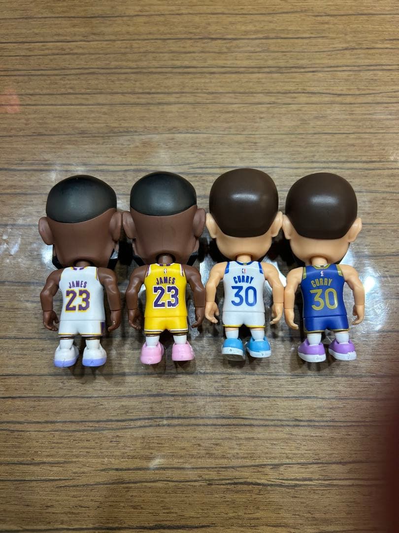 NBAボーラーズフィギュア レブロンジェームズ ステフィンカリー 4体セット
