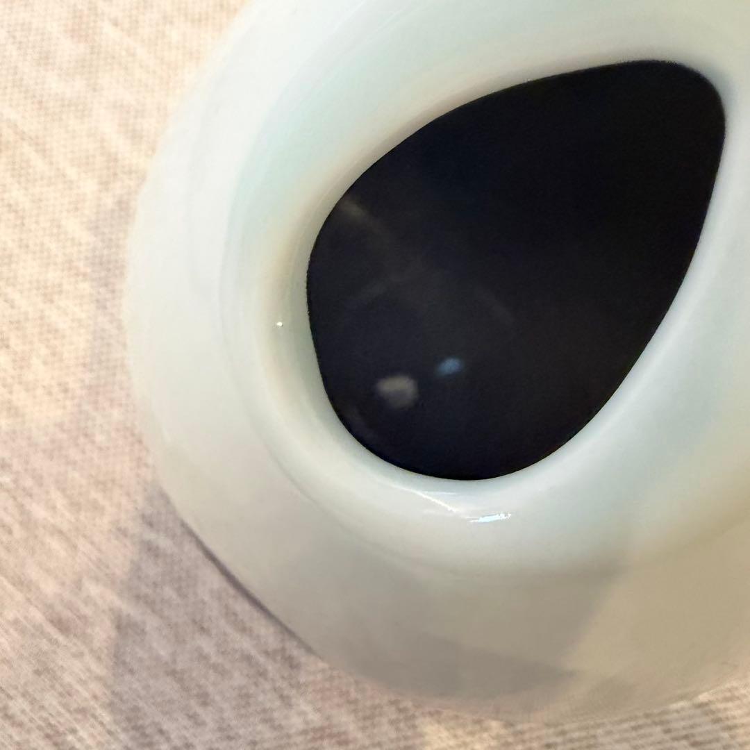 しん窯　青花　はなちゃんペンギン雫型花瓶　 花瓶　箱無し発送