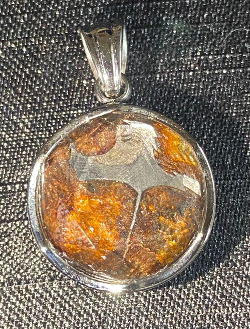 ①【今だけセール価格‼︎】希少なパラサイト隕石ペントップS925 六芒星セリコ隕石