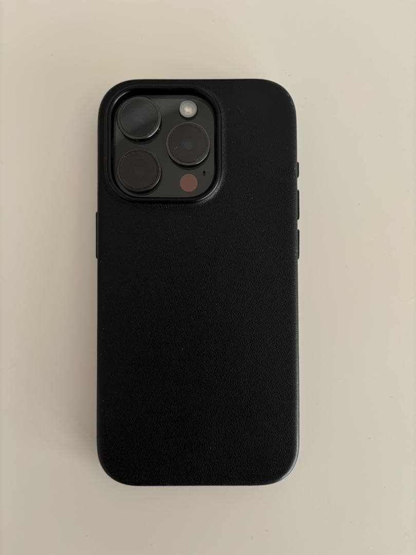 【美品SIMフリー】iPhone 15 Pro 256 ブラックチタニウムセット