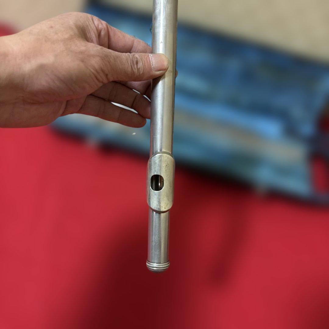 Nikkan（日管）製のフルート、モデル「FL-23」