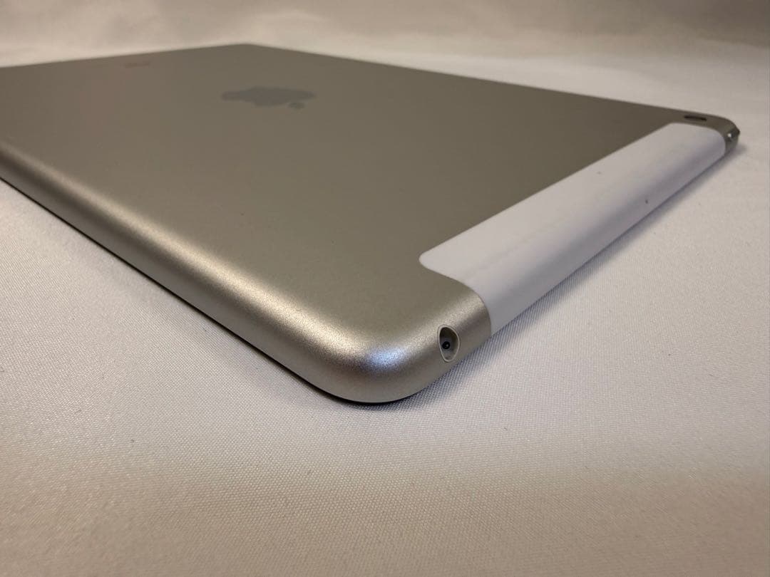 Apple iPad (第6世代) 32GB A1954 元箱付き 付属品未使用