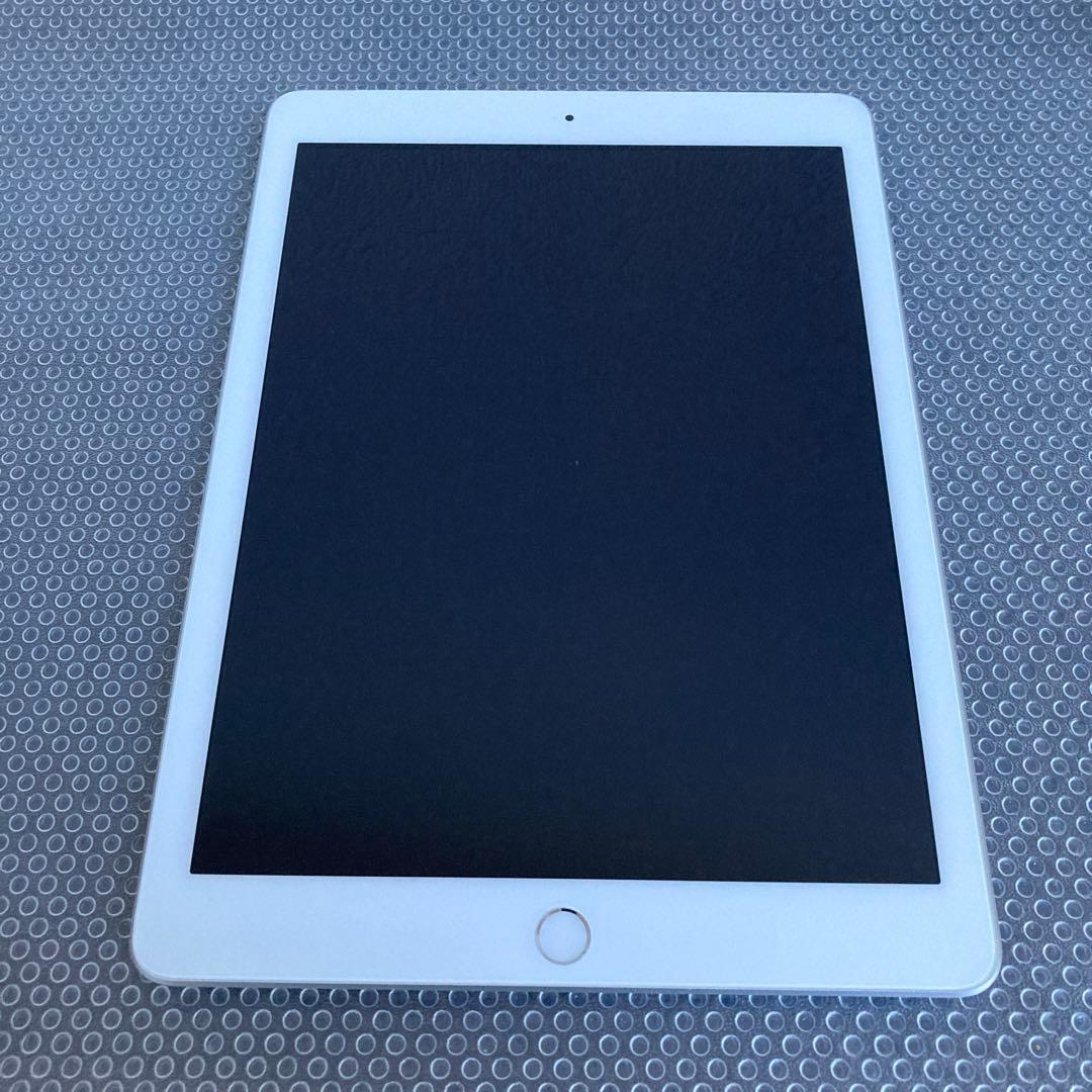 586 電池最良好☆比較的美品☆iPad6 第6世代 32GB SIMフリー☆