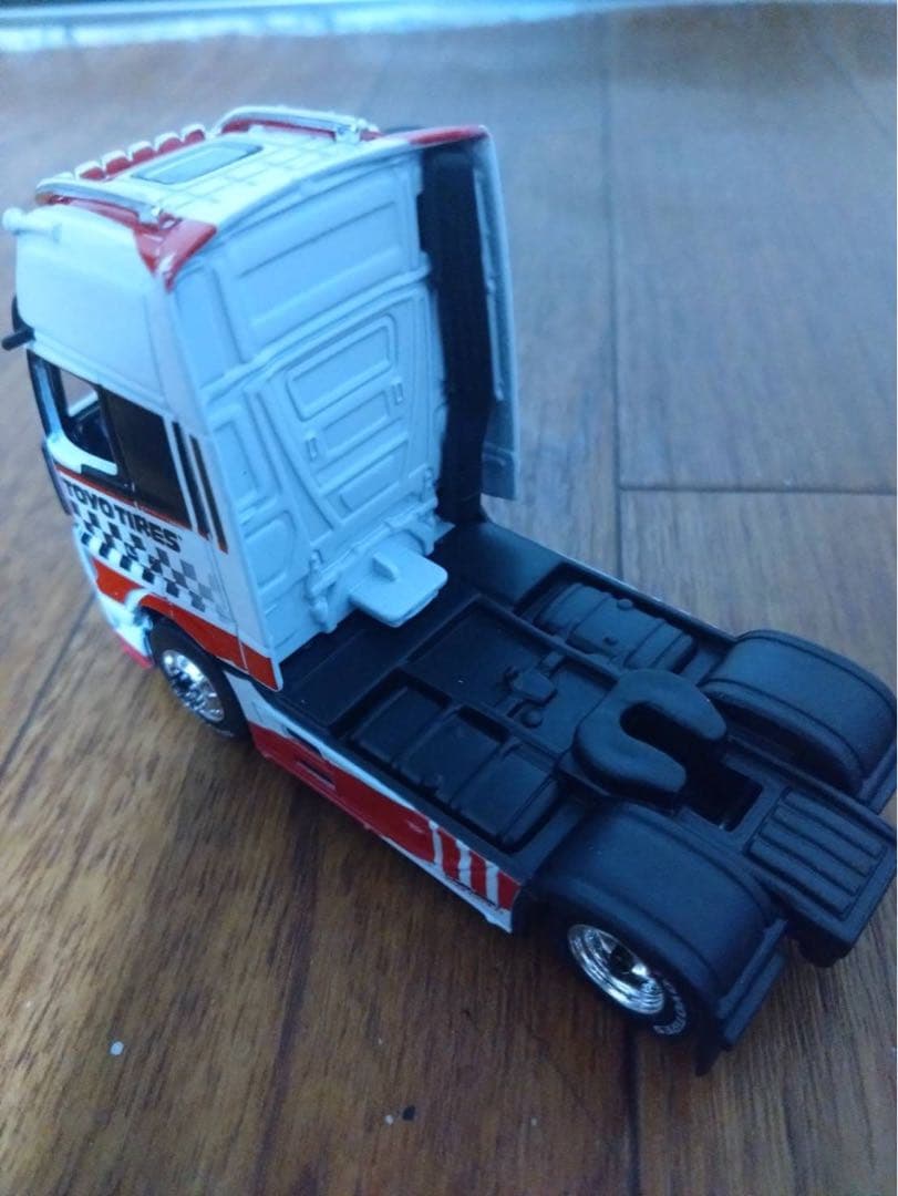 ベンツ1/64　DD-modelsトレーラー　トミカ5台セット