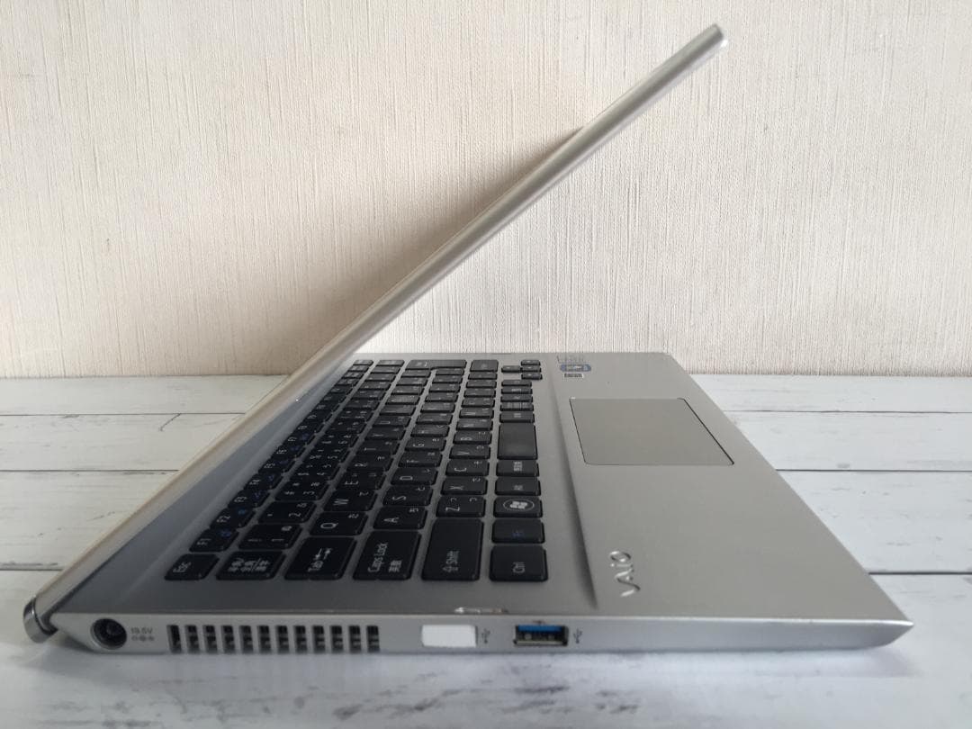 SONY VAIOSVT1311AJ 13.3型/8G/Office/Win 2