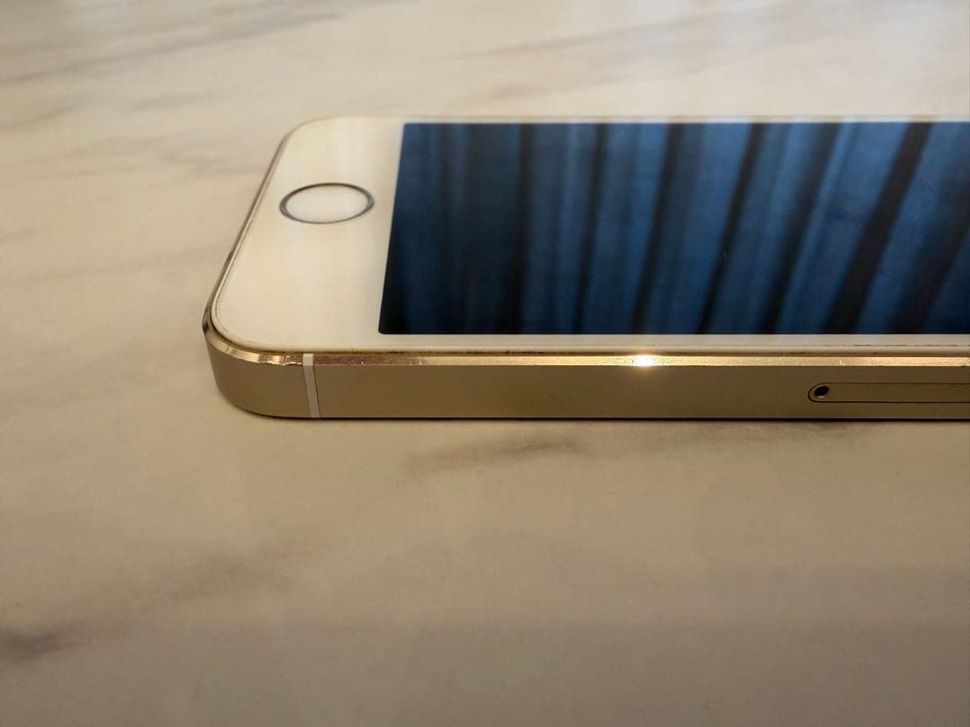 Apple iPhone5s 32GB ゴールド