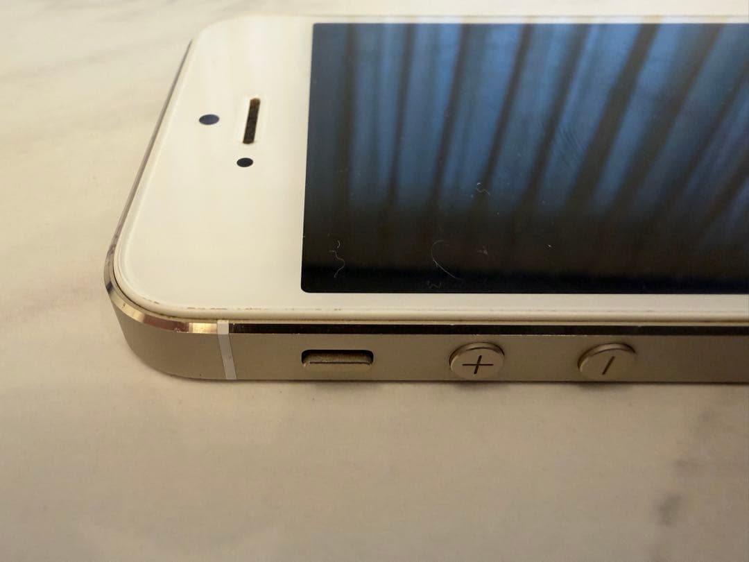 Apple iPhone5s 32GB ゴールド