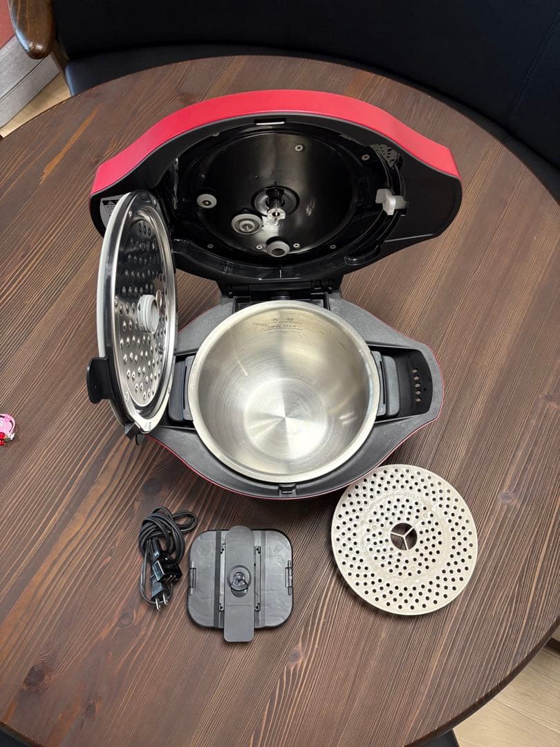 ヘルシオ　ホットクック　2.4L 2019年製