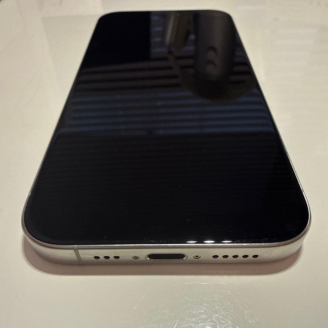 iPhone 15 Pro SIMフリーApple Care+ 純正ケース付