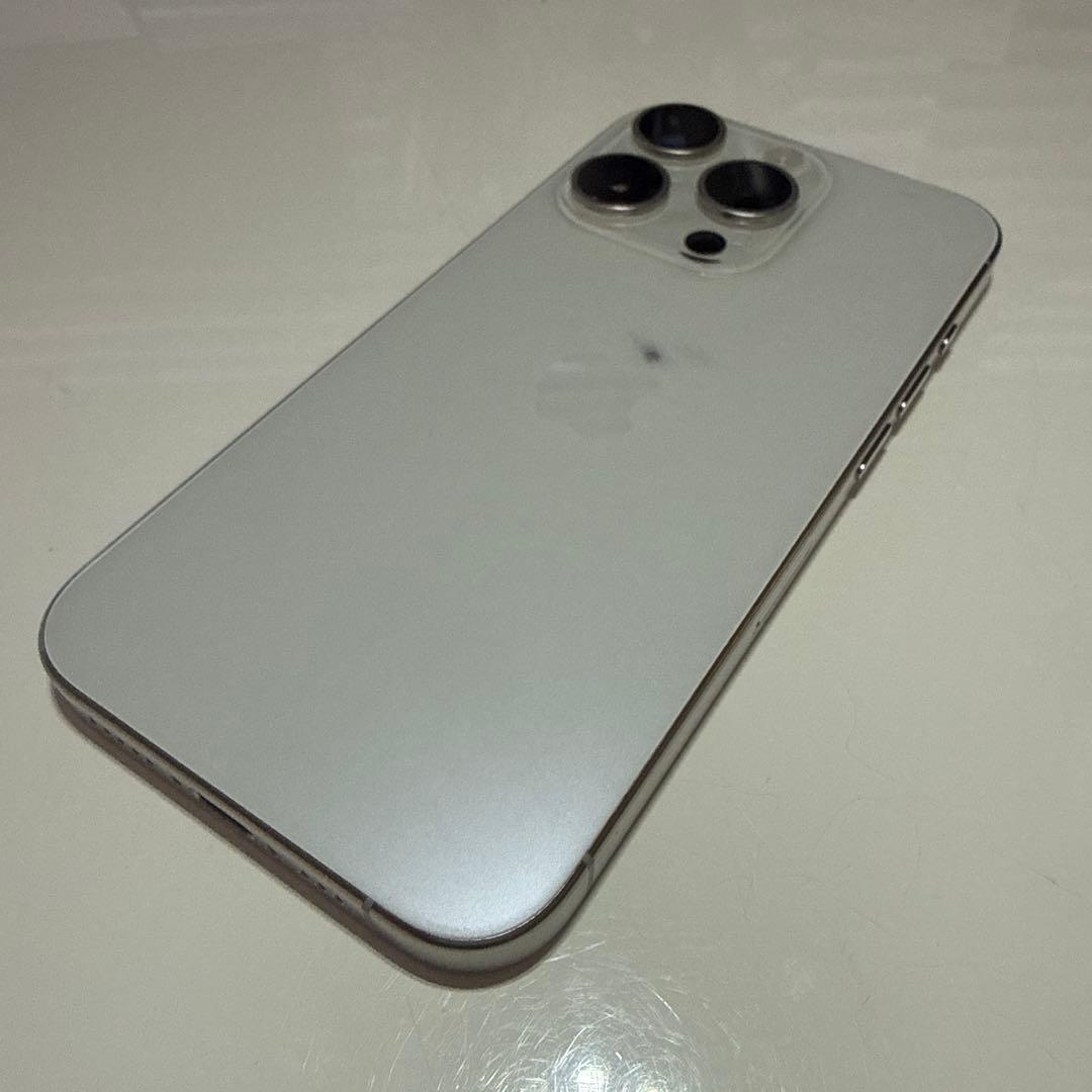 iPhone 15 Pro SIMフリーApple Care+ 純正ケース付