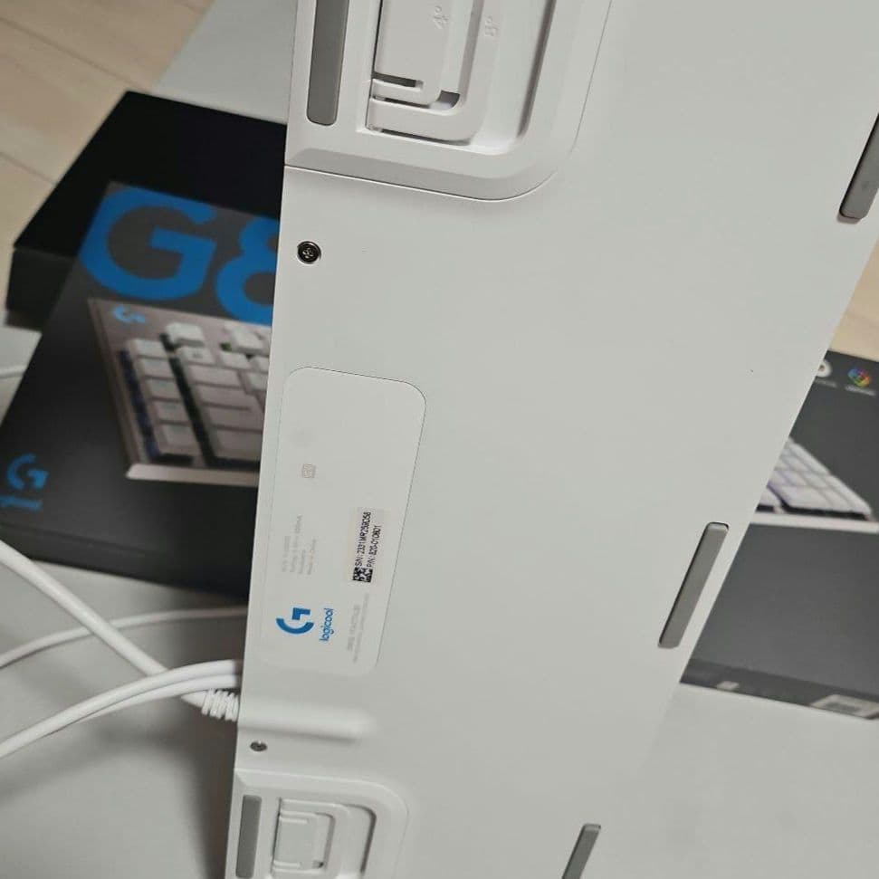 logicool G813 ホワイト 有線キーボード