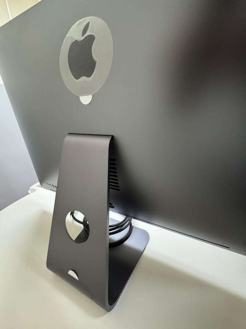 ヤ*ケ様 2021購入iMacPro 美品・箱あり Intel Xeon/Ret