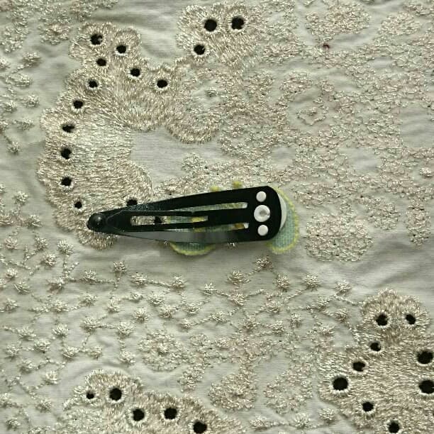 希少な ミントカラー ♪ひらひら chocho ブローチ♪  ミナペルホネン