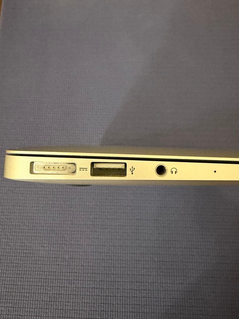 MacBook本体 MacBook Air 13in SSD128GB