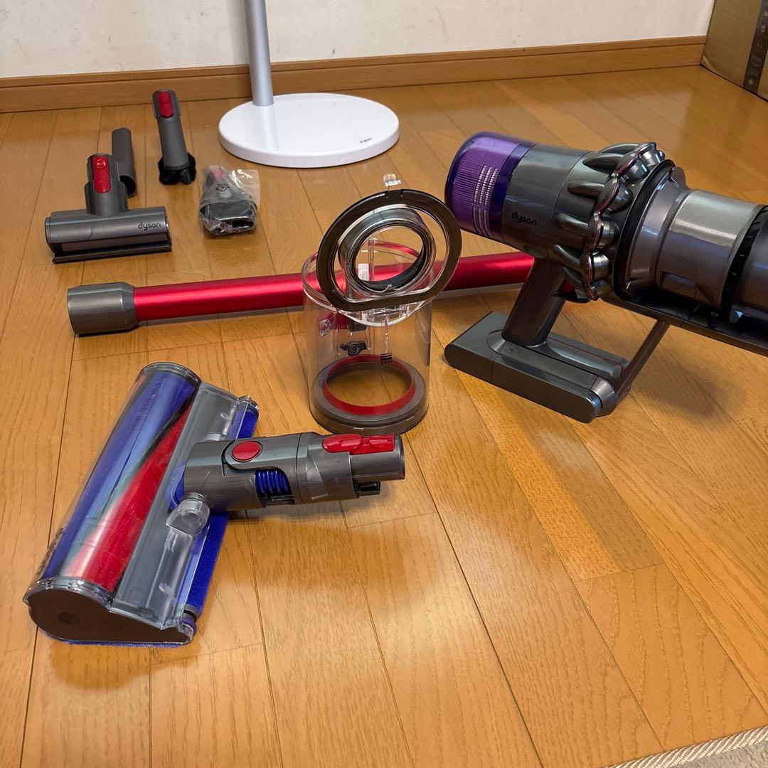ダイソン V11 SV14 美品　スタンド付き　分解洗浄除菌整備済　NO.3