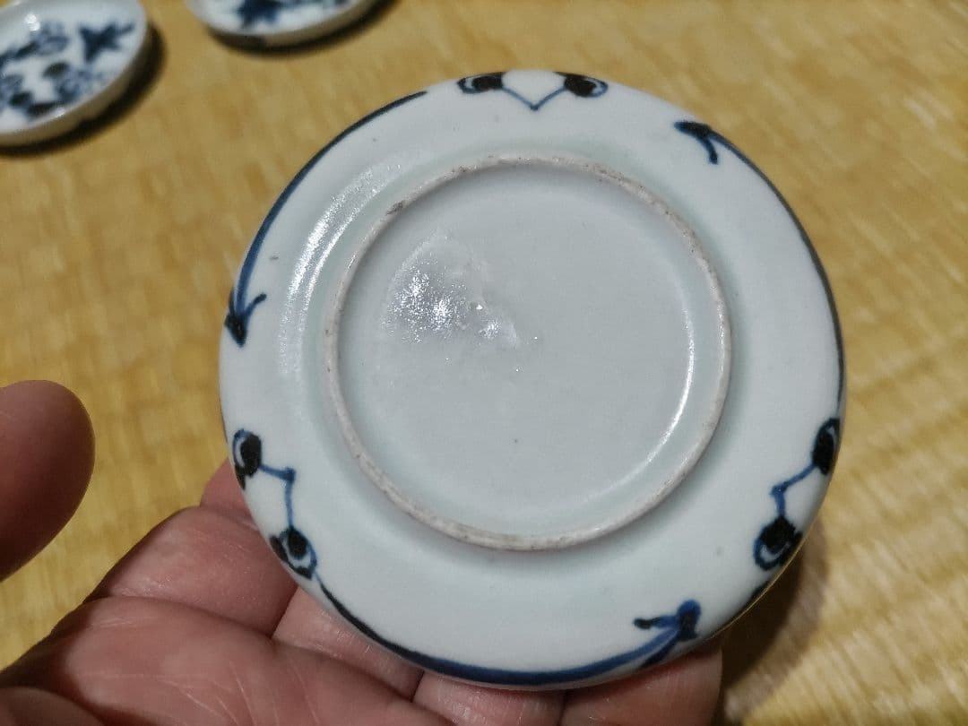雪輪・梅　に　若松図　古伊万里　豆皿（8㎝）３枚　美品！