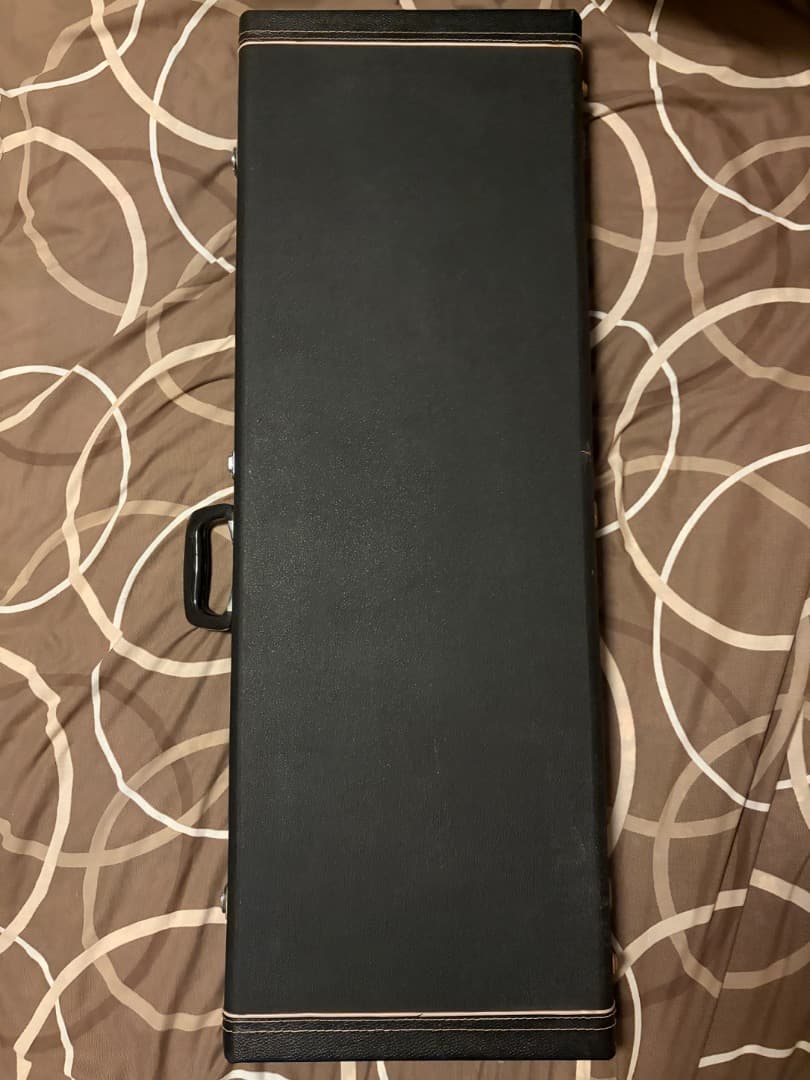 Fresher ジャパンヴィンテージ ストラト ハードケース付