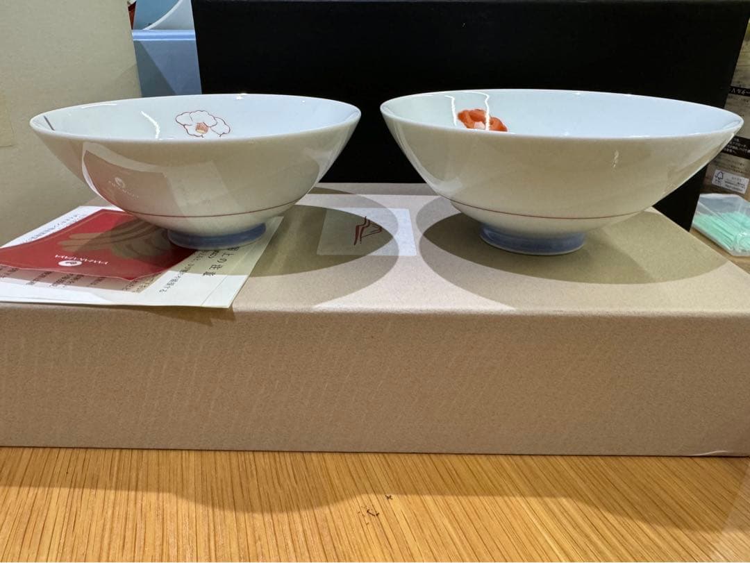 新品未使用　深川製磁　組飯碗 紅白花結び　夫婦茶碗