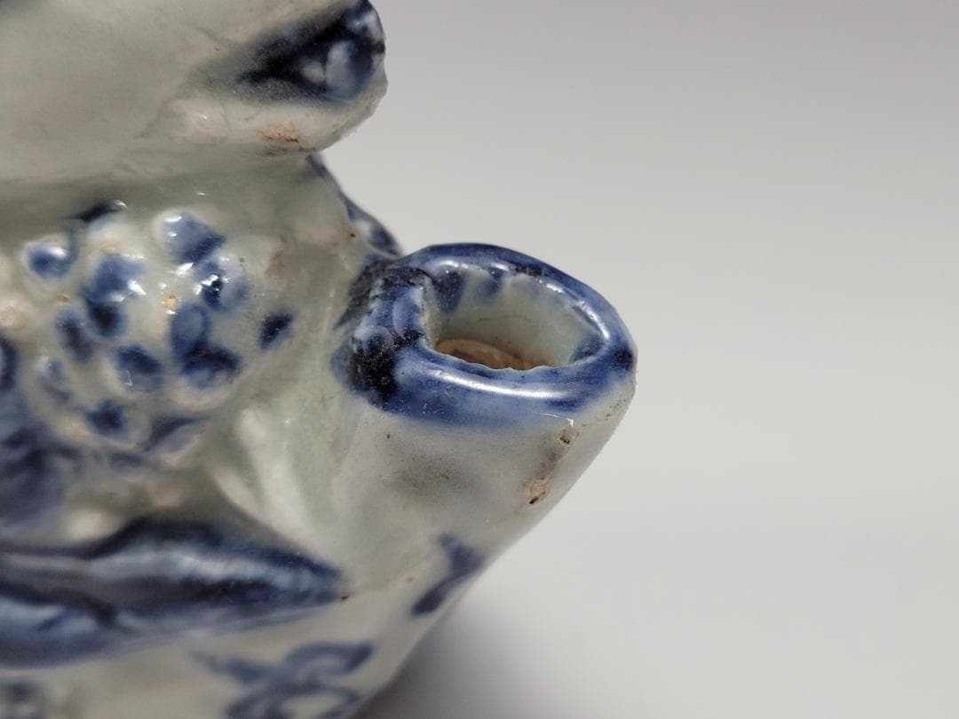 染付 リス型 松鼠型 折枝花紋 硯滴 水滴 明清時代 幅約11.1cm