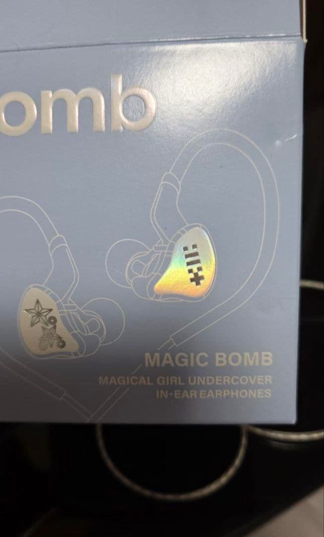 ILLIT bomb Merchver アルバム イヤホン トレカ
