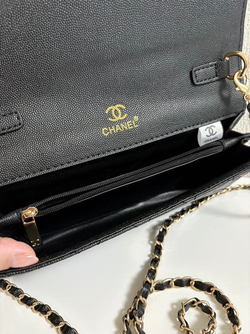 ノベルティ　ショルダーバッグ　チェーンウォレット