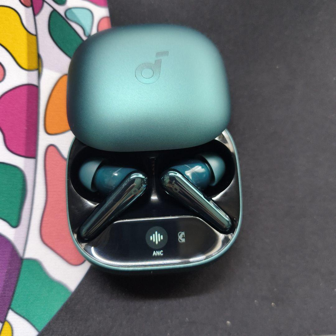 Anker Soundcore Liberty 4 Pro ディープグリーン