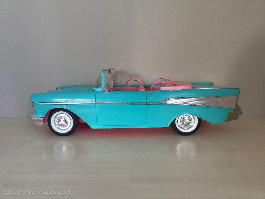 マテル　バービー　ベルエア　箱付き　ブルー色