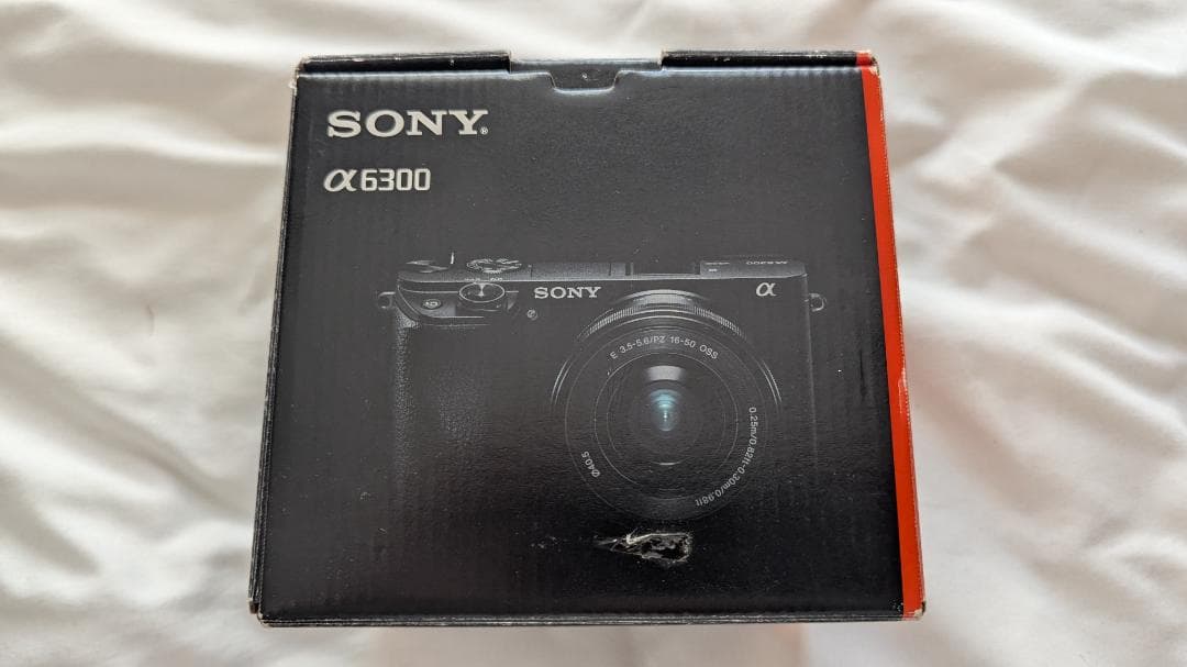 ソニーα6300と三つのレンズ、SDカード