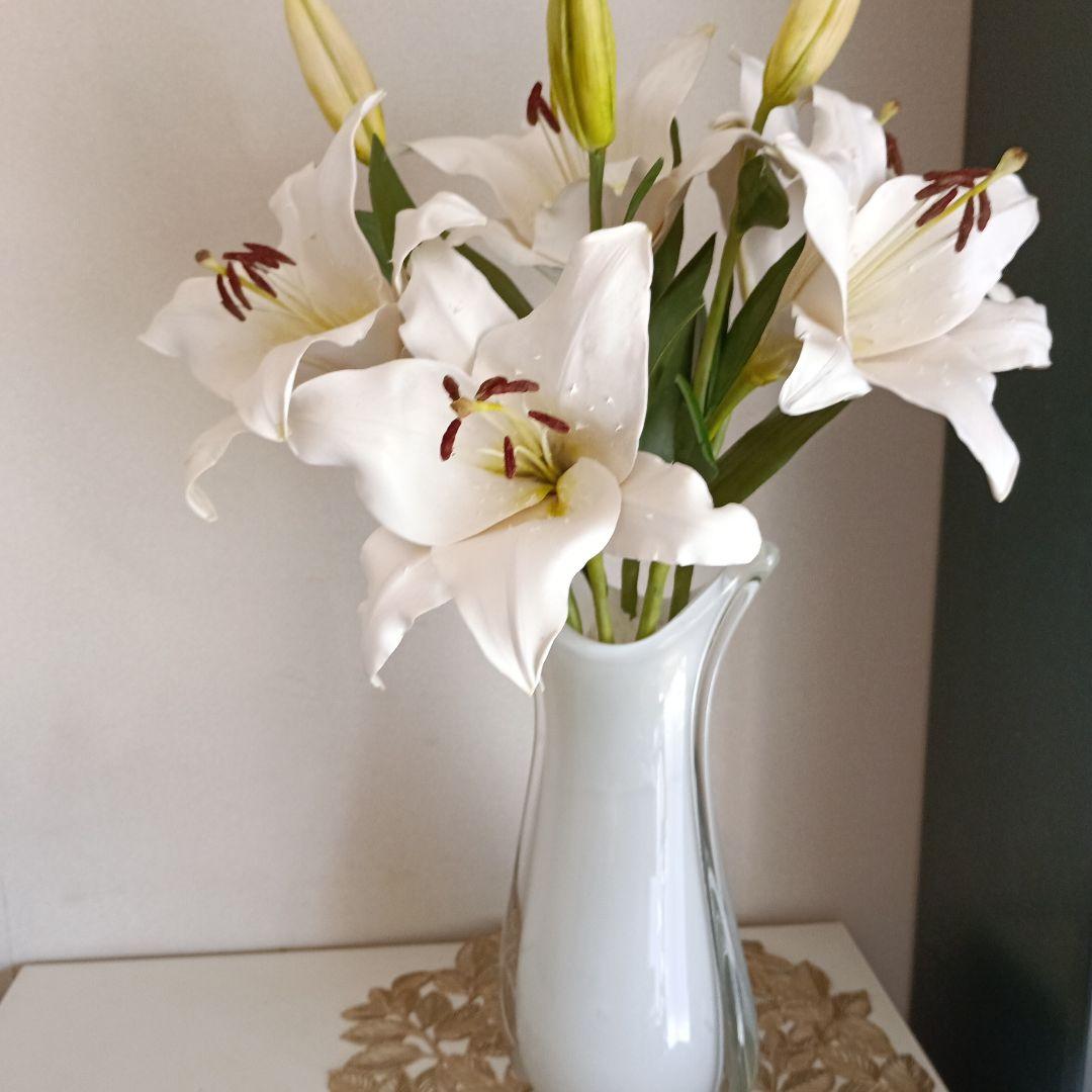 専用　豪華に咲くカサブランカのアレンジメント　樹脂粘土　クレイフラワー